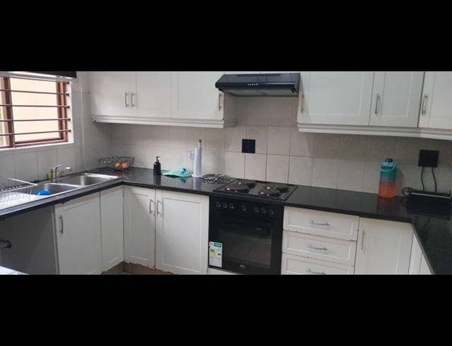 3 BEDROOM TOWNHOUSE FOR SALE IN THE WOLDS